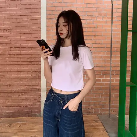 2023年夏季新款女装别致短款冰丝薄款宽松上衣服ins潮白色短袖t恤商品大图