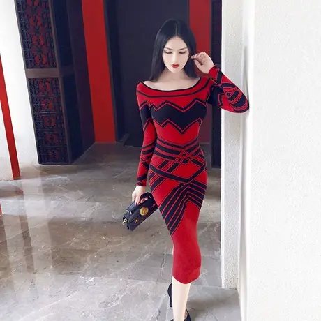 VJE秋季气质修身圆领印花针织连衣裙新款过膝洋气露锁骨长裙商品大图