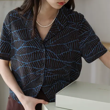 omont蛋挞家  复古翻领箱型短袖衬衫女夏高级设计感短款宽松衬衣图片