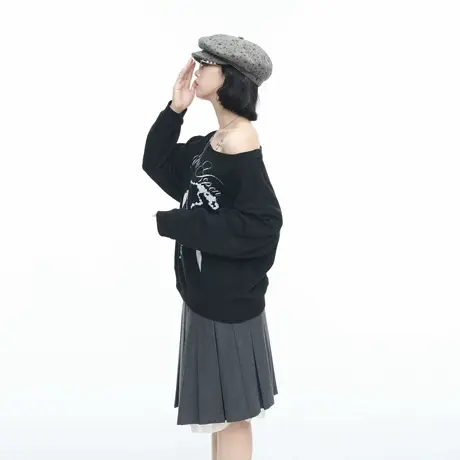 YEP美式复古涂鸦印花斜肩卫衣女早秋新款宽松休闲露肩套头上衣潮图片