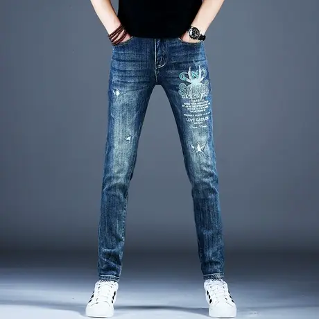 男士破洞烫钻潮牌牛仔裤男款小脚修身新款秋冬美式高街潮流裤子男图片