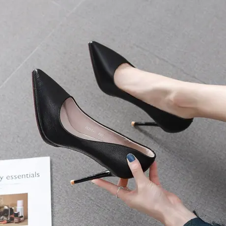 软皮单鞋女2023春季新款黑色尖头高跟鞋女细跟网红浅口职业礼仪鞋图片
