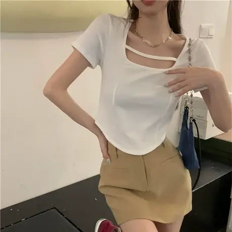 正肩t恤短袖女夏季2023新款修身显瘦设计感小众短款独特别致上衣图片