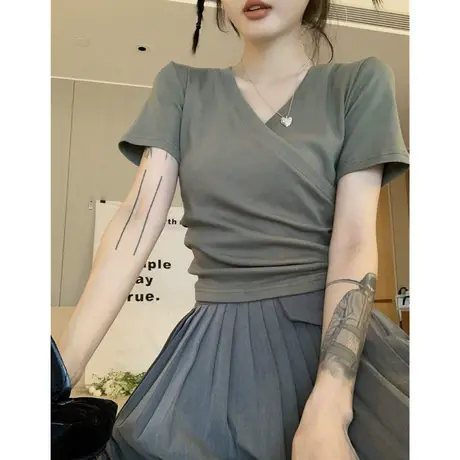 灰色正肩T恤小众打底衫内搭短款上衣女夏季修身显瘦短袖体恤ins潮商品大图