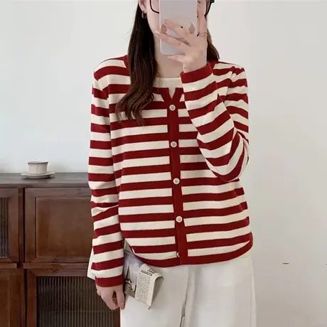 条纹假两件毛衣女春季新款2024新款时尚洋气时髦针织打底衫内搭女图片