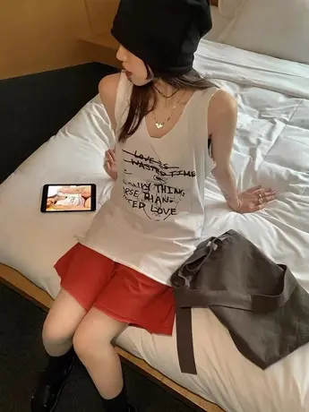 纯棉港风吊带运动坎肩背心无袖t恤女夏季设计感小众外穿宽松上衣商品大图