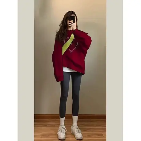 本命酒红色圆领无帽长袖卫衣女2024新年秋冬新款加绒百搭喜庆上衣图片