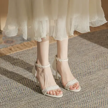 2023年夏季新款性感仙女风一字带凉鞋女细跟小香风职业露趾高跟鞋图片