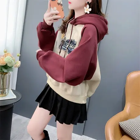 超火短款小个子拼色加绒连帽卫衣女秋冬新款宽松显瘦减龄百搭上衣图片