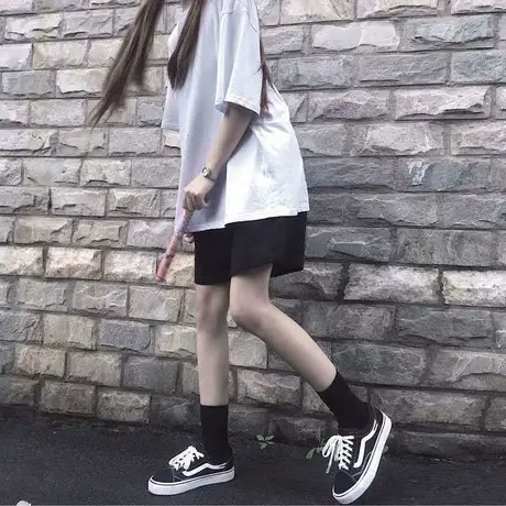 2024新款黑色短裤女夏季宽松高腰薄款运动阔腿休闲五分裤直筒港味图片