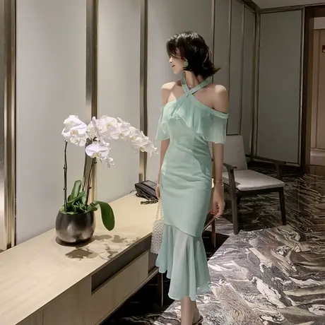 挂脖中长款温柔风连衣裙夏装2024新款女包臀收腰显瘦法式小礼服裙商品大图