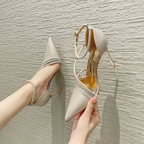 香槟色高跟鞋女2023年新款时尚一字扣带尖头水钻宴会名媛细跟单鞋图片