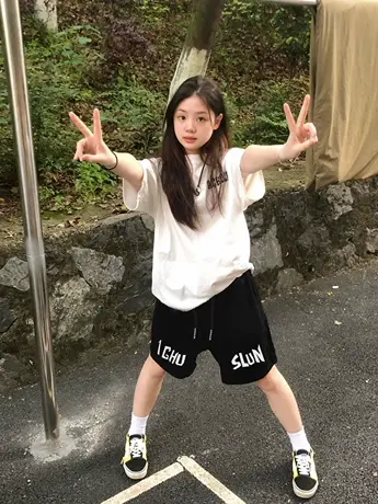 运动短裤女潮设计感小众夏季宽松美式高街五分裤小个子休闲阔腿裤图片