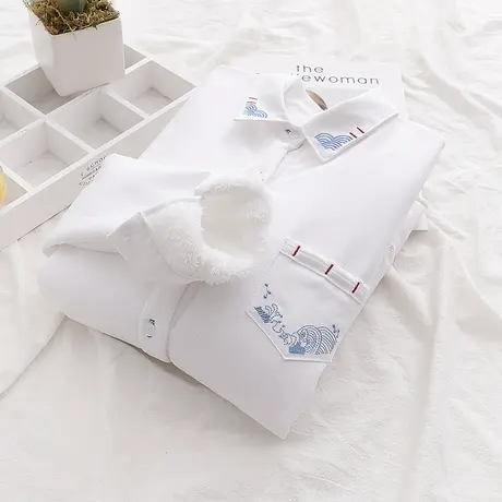 2023秋冬新款加绒衬衫女长袖学生文艺刺绣白色保暖内搭打底衬衣厚图片