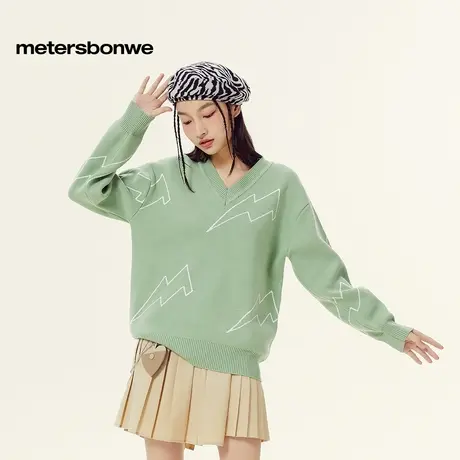 美特斯邦威宽松毛衣女秋冬V领别致刺绣舒适百搭宽松甜美毛针织衫图片