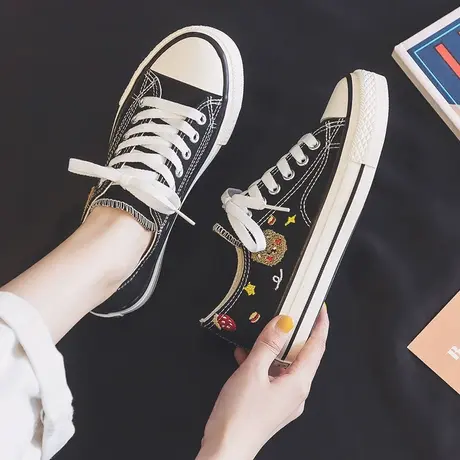 帆布鞋女2023年春秋季新款小熊板鞋ins潮鞋子韩版百搭ulzzang布鞋商品大图