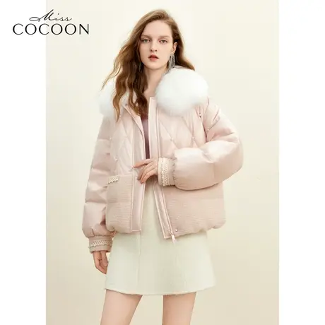 misscocoon23秋冬新款多巴胺冬日可拆狐狸毛领浪千金风廓形羽绒服图片