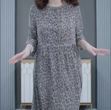 木棉林大码女装2024春季新款气质显瘦遮肉连衣裙宽松V领胖MM裙子图片