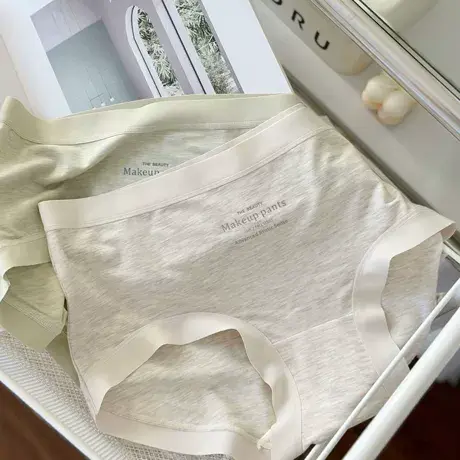 60支莫代尔~温柔色内裤女无缝包臀短裤中腰少女桑蚕丝裆三角裤夏图片