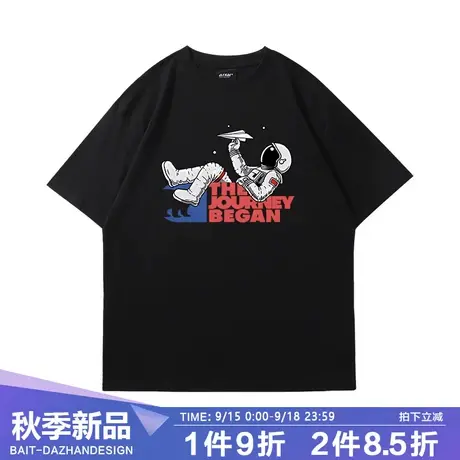 春夏新款短袖国潮玩纸飞机的宇航员印花情侣圆领套头黑色T恤打底商品大图