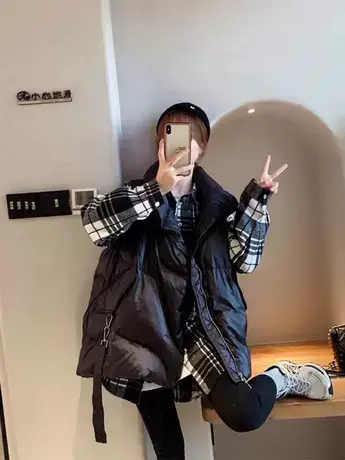 韩版时尚羽绒棉马甲女2023秋冬新款潮流外穿欧货超轻背心加厚马夹图片