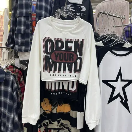 欧洲站2023年新款秋款宽松上衣套头短款卫衣女图案减龄个性设计感图片