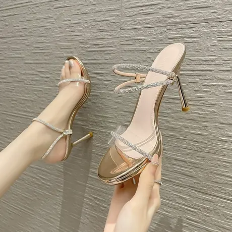 夏季凉鞋女2023年新款水钻仙女风一字带两穿细跟高跟鞋气质凉拖鞋图片