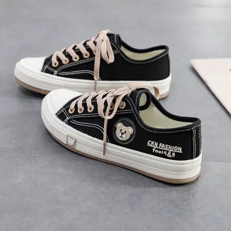 可爱小熊帆布鞋女低帮2023春季新款ulzzang百搭韩版休闲小众板鞋图片