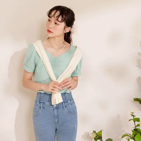 桔熊夏季韩版通勤复古立体暗纹修身泡泡袖短款上衣女大码AB15796商品大图