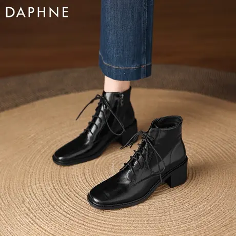 达芙妮马丁靴女2025年秋冬黑色粗跟英伦风短筒机车靴粗跟系带短靴图片