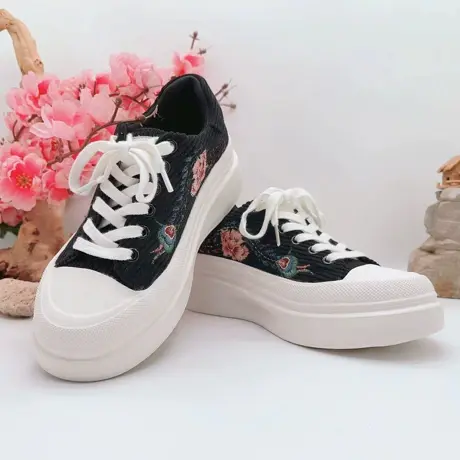 【鸾羽】汉舞中国风百搭刺绣条绒厚底休闲鞋商品大图