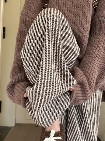 美拉德穿搭竖条纹宽松慵懒风阔腿裤2023冬季高腰垂感拖地休闲裤子图片