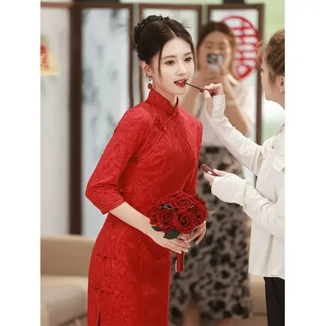 红色旗袍敬酒服新娘2023长袖蕾丝高级感改良新中式订婚回门连衣裙图片