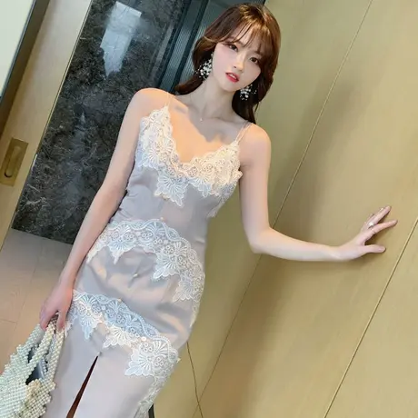 秋装赫本吊带小礼服开叉裙子法式复古气质重工钉珠露背打底连衣裙图片