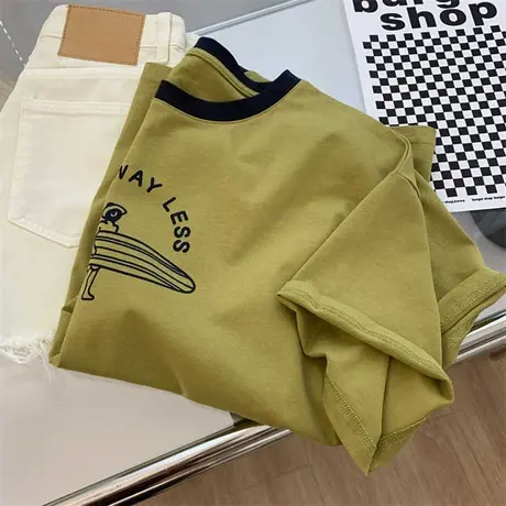 复古显白芥茉绿~领口撞色冲浪人印花棉质圆领短袖T恤女宽松上衣夏商品大图