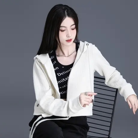 米白色雪尼尔外套女2023新款爆款秋冬加厚连帽提花小个子短款上衣图片