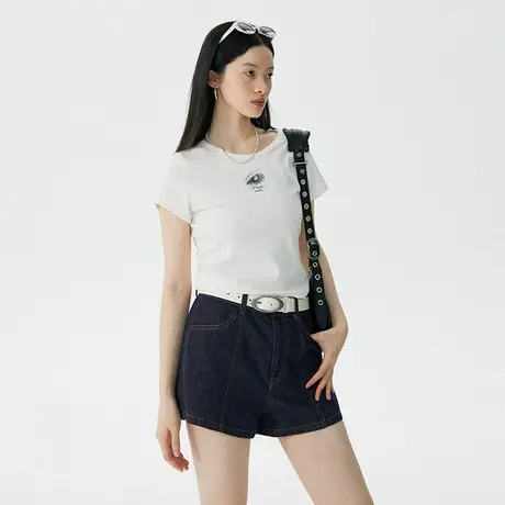 omont蛋挞家贝壳印花正肩T恤女夏季新款修身显瘦短款短袖上衣图片