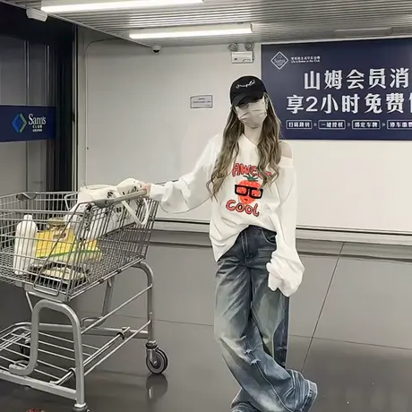 韩系斜领卡通印花长袖卫衣女2025秋季新款复古辣妹风宽松露肩上衣商品大图
