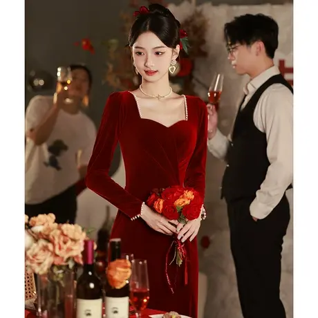 鱼尾敬酒服新娘冬季红色丝绒长袖冬天加厚修身礼服高端订婚连衣裙图片