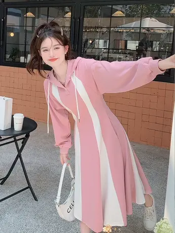 徽胖mm减龄大码卫衣裙女春季新款收腰显瘦连帽中长款连衣裙200斤图片