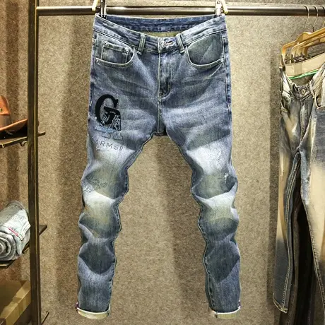 秋冬款重工镶钻牛仔裤男修身小脚裤轻奢潮牌刺绣休闲百搭帅气长裤图片