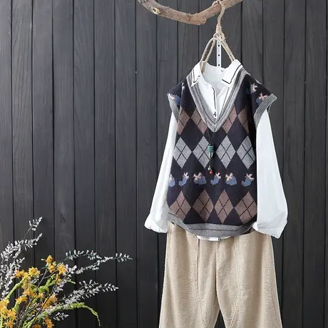 春秋款V领套头针织马甲女复古菱形提花无袖坎肩宽松外搭背心上衣图片