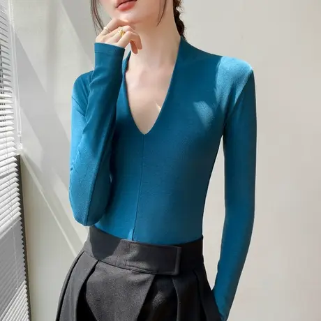 深V领长袖T恤女2025早秋新品欧货性感洋气减龄正肩西装内搭打底衫图片