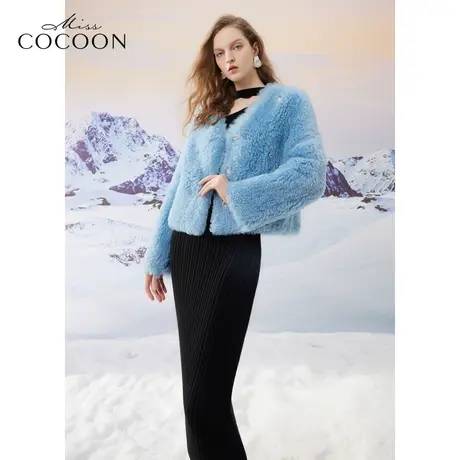 missCOCOON2023冬装新款女装进口芭莎皮毛一体亮钻廓形短外套皮草图片