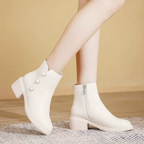 百翎2022秋款靴子女粗跟厚底软底时尚米色中跟仙女风单靴小码鞋子图片