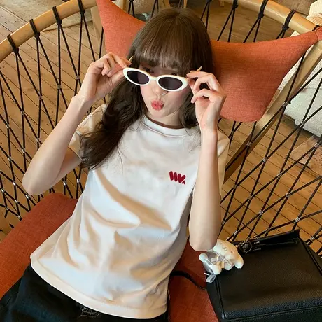 KV真维斯宽松正肩t恤女2025新款 夏季好看休闲慵懒小个子别致上衣商品大图