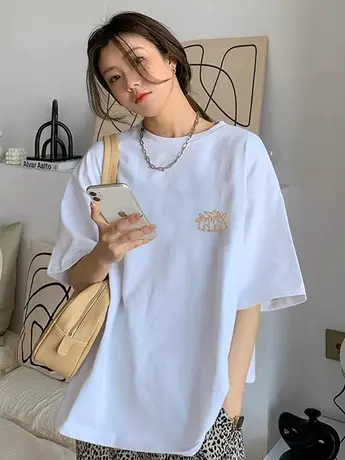 白色短袖t恤女夏季韩系风格穿搭下衣失踪设计感小众茶里茶气上衣图片