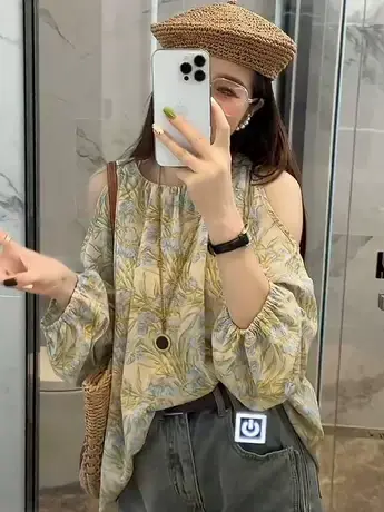 韩系设计感碎花露肩圆领长袖衬衫女2023夏季新款复古超仙时尚上衣图片