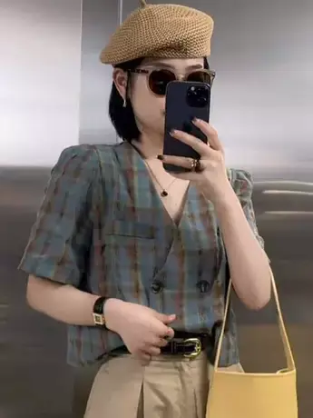 复古设计撞色格纹V领短袖衬衫女2023年夏季新品港味休闲外搭上衣商品大图