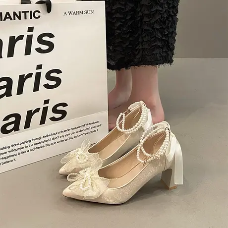 高跟鞋新款2024年春季新款一字扣粗跟婚鞋蝴蝶结女小个子增高单鞋图片